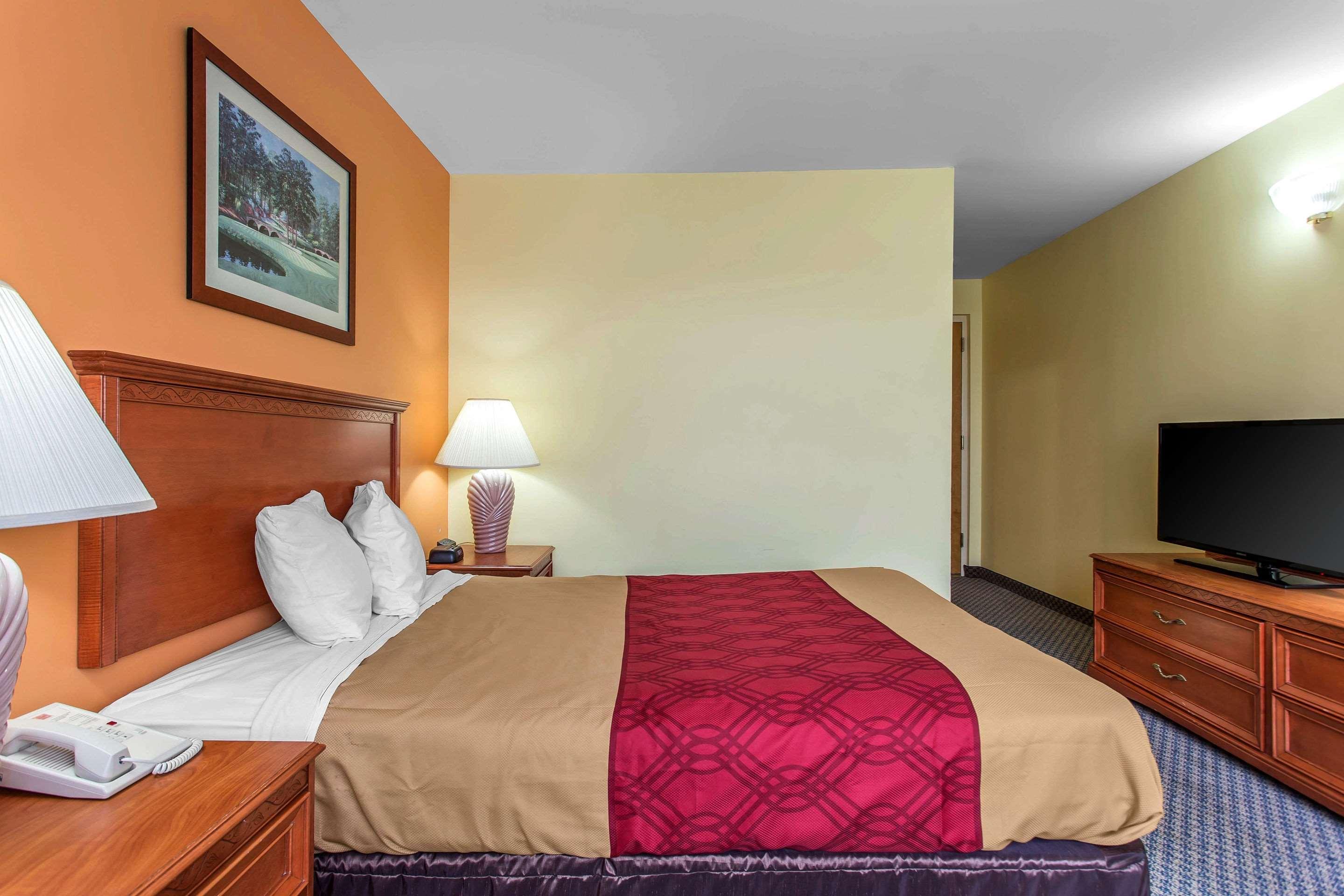 Econo Lodge & Suites Southern Pines Εξωτερικό φωτογραφία