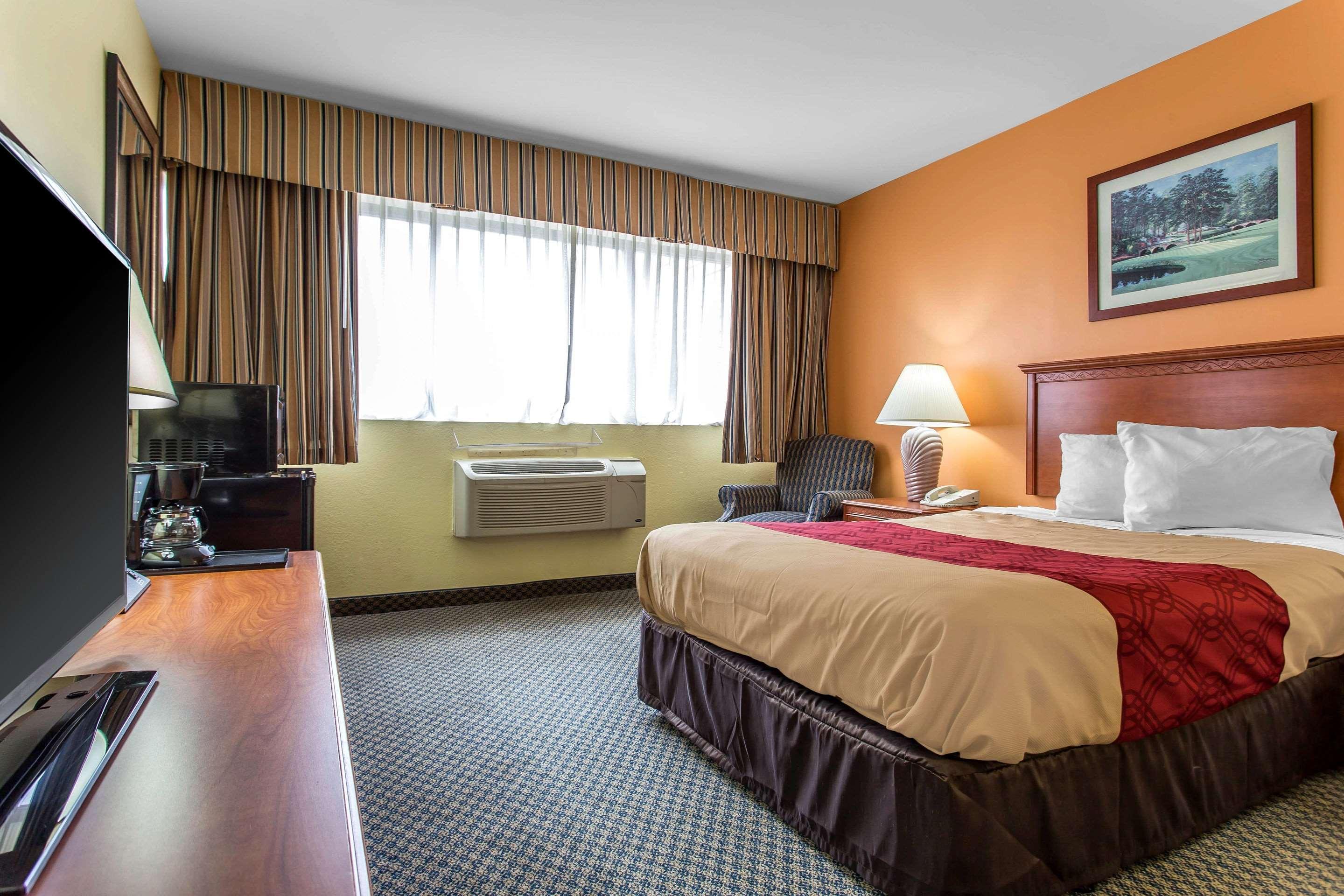 Econo Lodge & Suites Southern Pines Εξωτερικό φωτογραφία