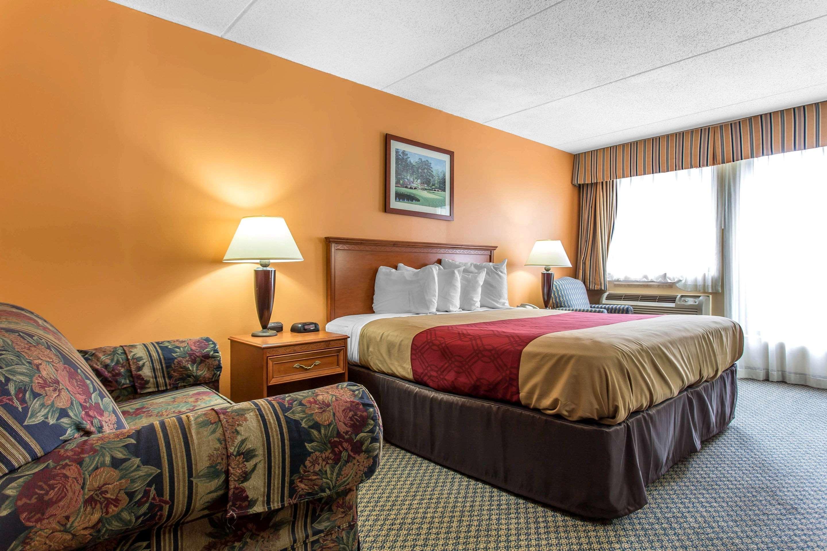 Econo Lodge & Suites Southern Pines Εξωτερικό φωτογραφία