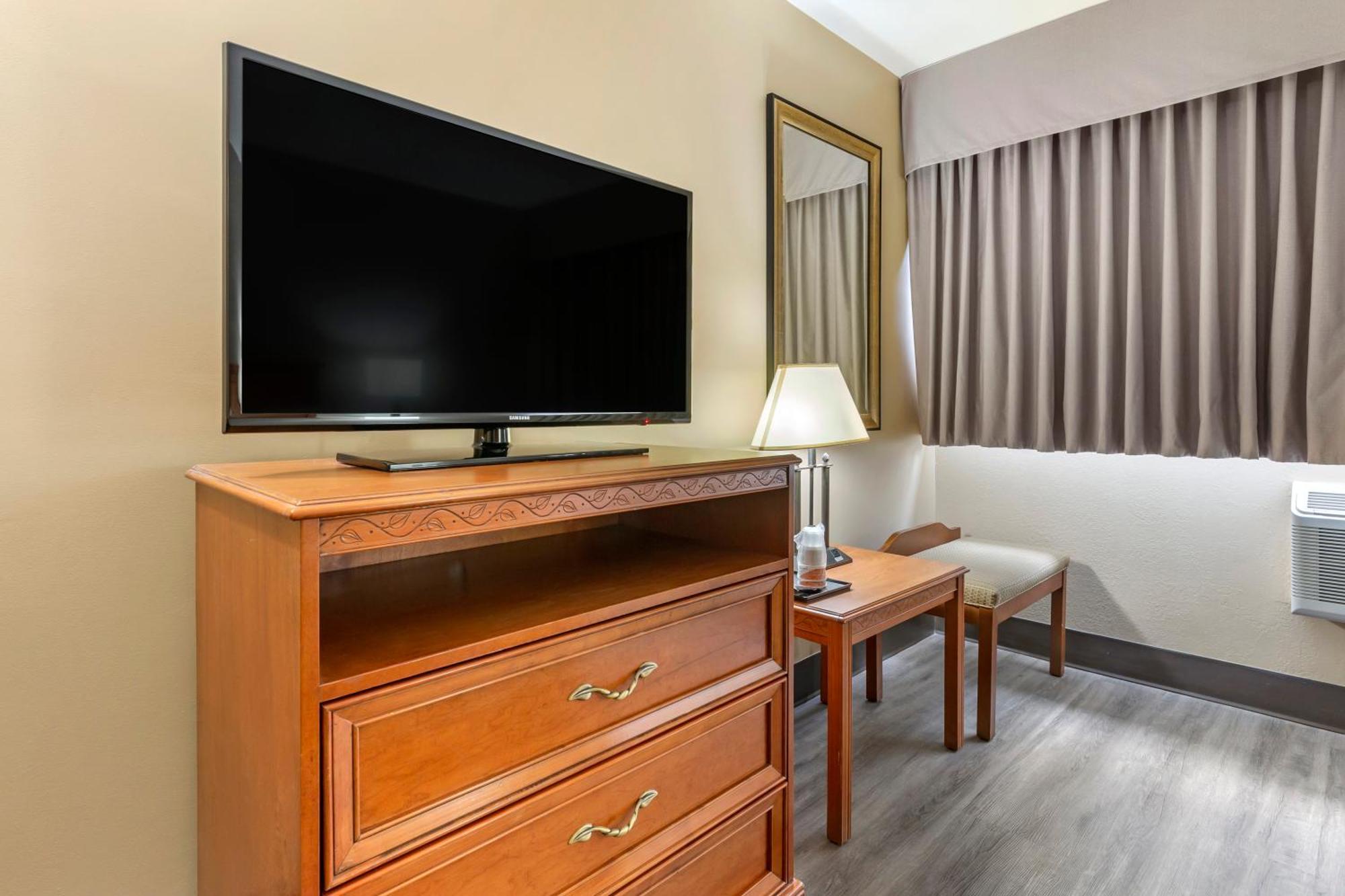 Econo Lodge & Suites Southern Pines Εξωτερικό φωτογραφία