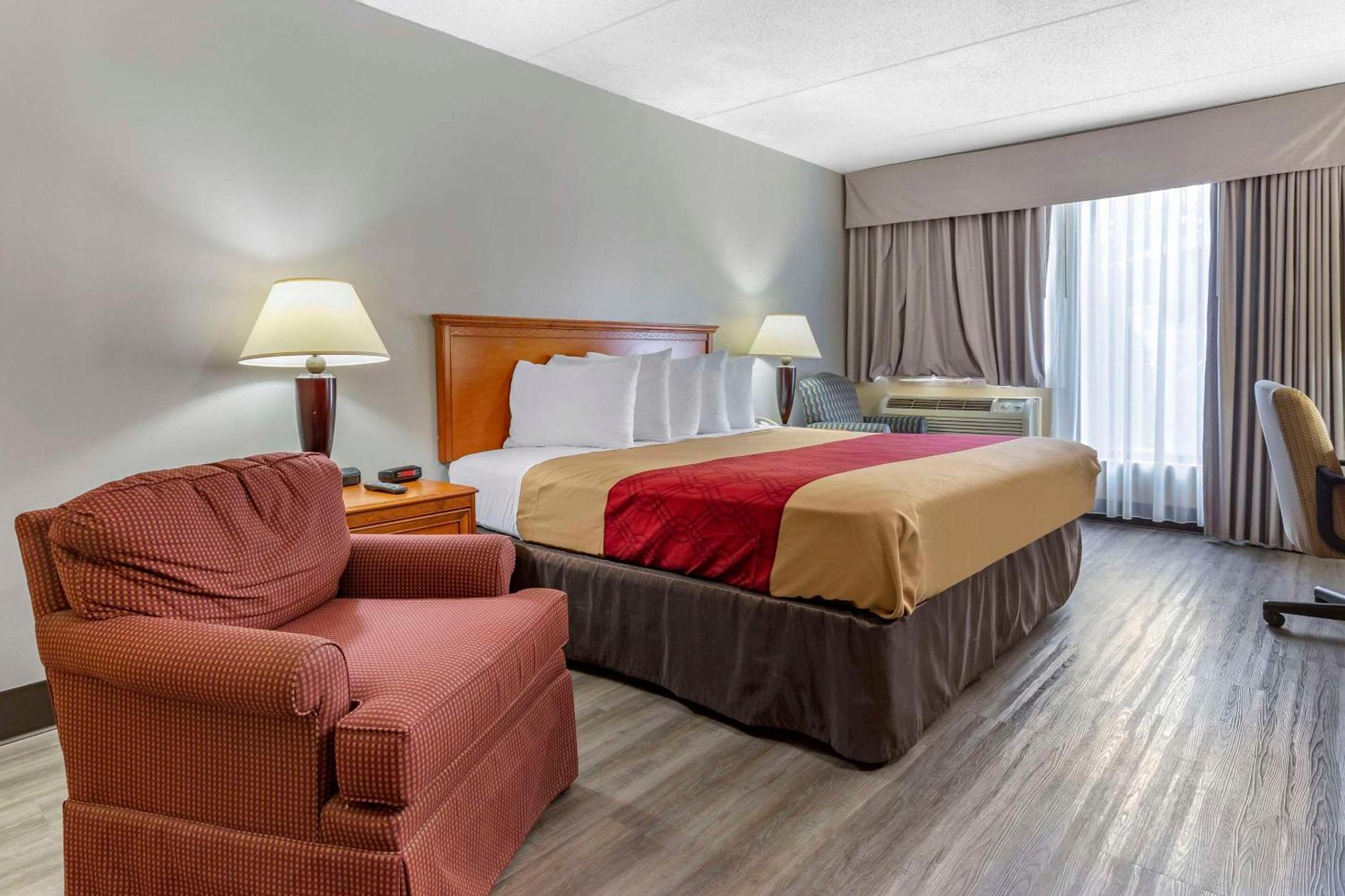 Econo Lodge & Suites Southern Pines Εξωτερικό φωτογραφία